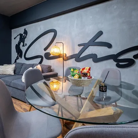 House Of Paralympic Athlete Mike Seitis アパート Rhodes City