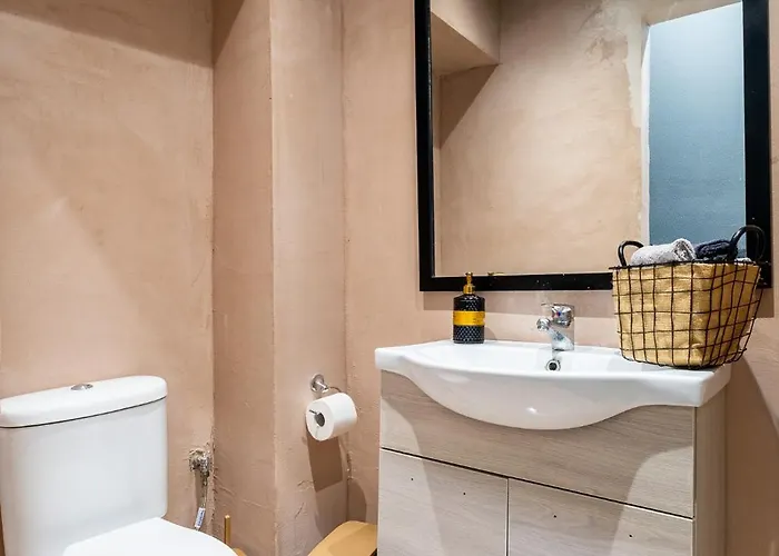 Daire House Of Paralympic Athlete Mike Seitis